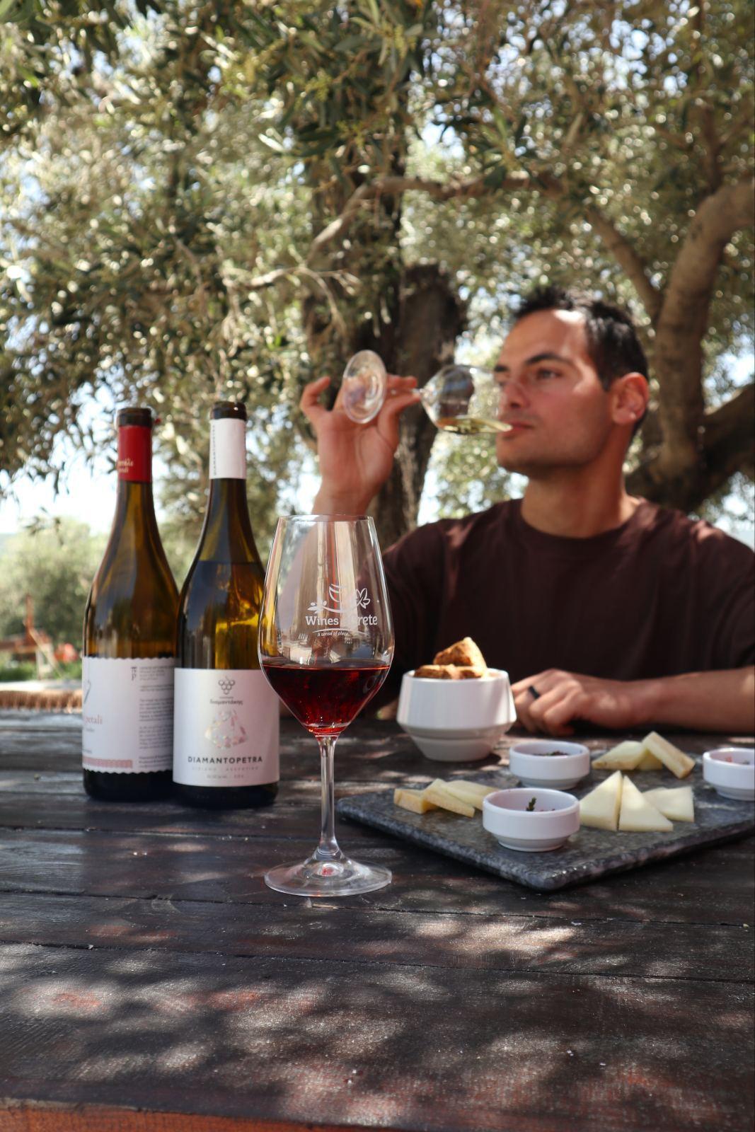 Taste the Culture - Wine & Food Pairing with 6 Cretan Wines